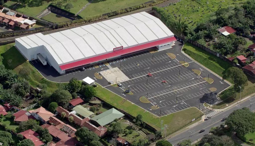 Large Span Structural Steel Shopping Center In Costa Rica