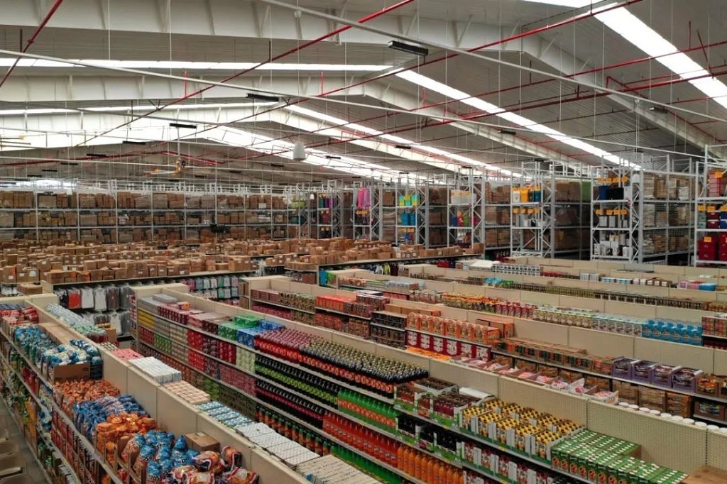 Large Span Structural Steel Shopping Center In Costa Rica