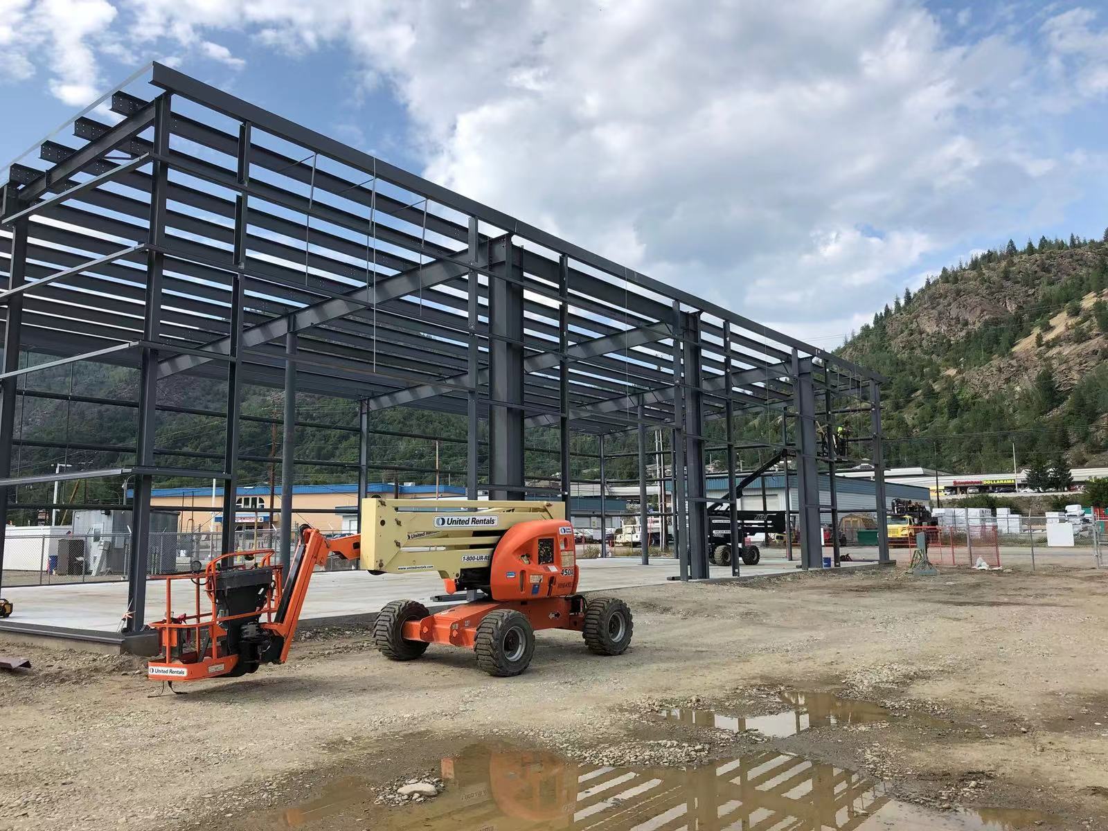 Commercial storage buildings with steel